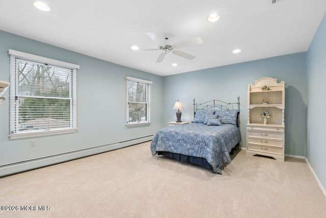 7 Hapenny Drive, Manalapan, NJ 07726