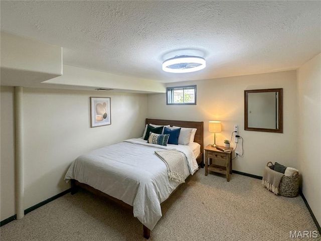 3480 Huntington Lane, St Charles, MO 63303