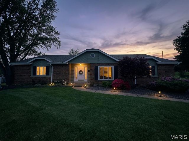 3480 Huntington Lane, St Charles, MO 63303
