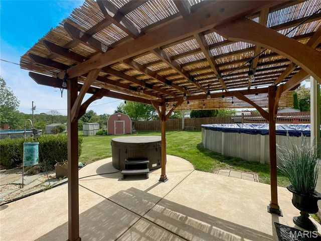 3480 Huntington Lane, St Charles, MO 63303