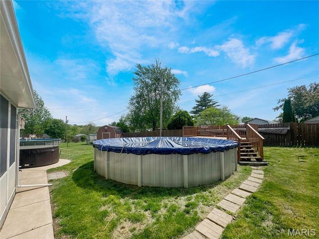 3480 Huntington Lane, St Charles, MO 63303