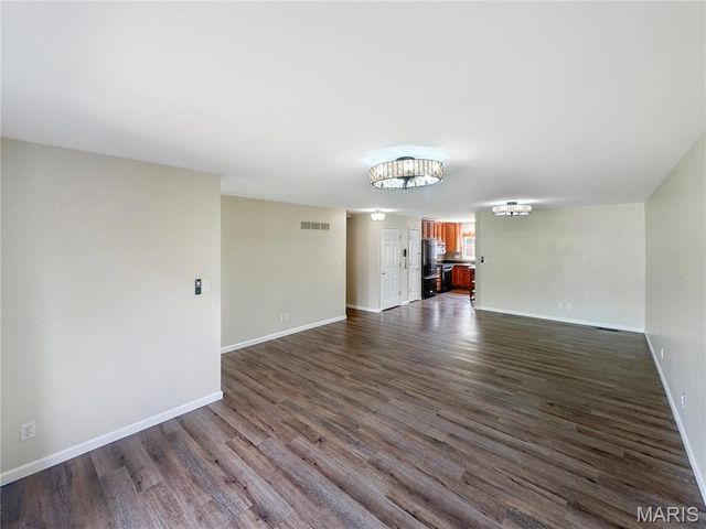 3480 Huntington Lane, St Charles, MO 63303