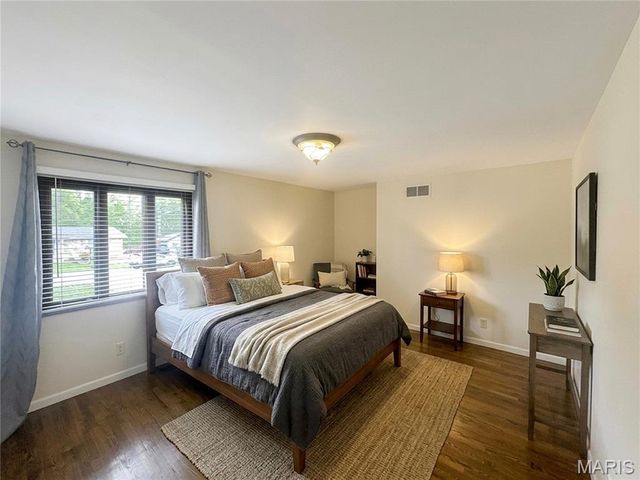 3480 Huntington Lane, St Charles, MO 63303
