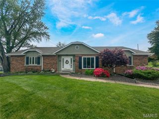 3480 Huntington Lane, St Charles, MO 63303
