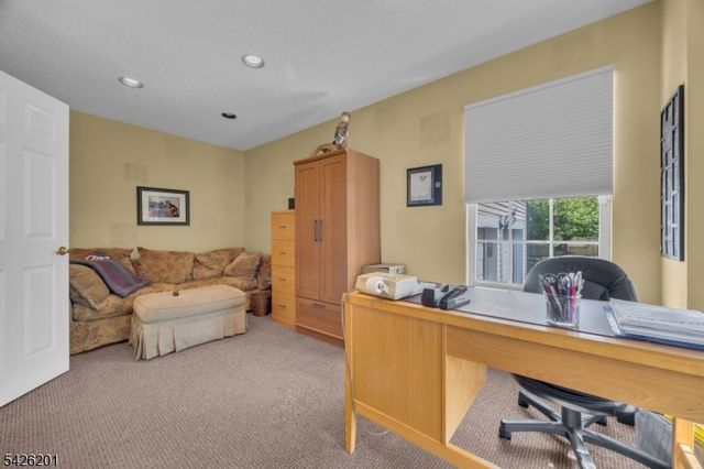 51 Oakland Rd, Old Bridge Twp., NJ 08857