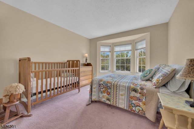 51 Oakland Rd, Old Bridge Twp., NJ 08857