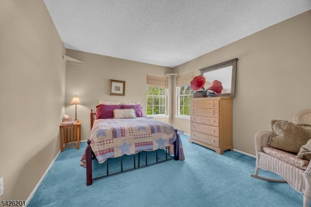 51 Oakland Rd, Old Bridge Twp., NJ 08857