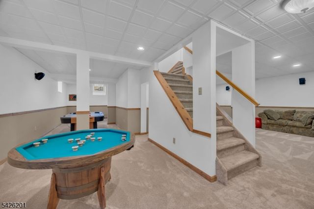 51 Oakland Rd, Old Bridge Twp., NJ 08857