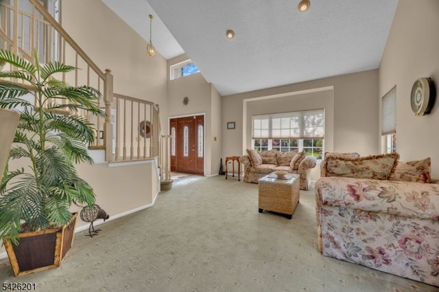 51 Oakland Rd, Old Bridge Twp., NJ 08857