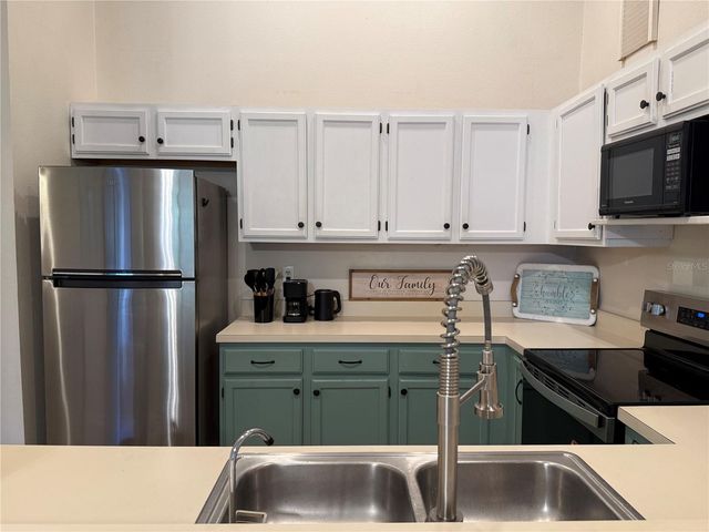 1711 HAMMOCK PINE BOULEVARD 1711, Clearwater, FL 33761