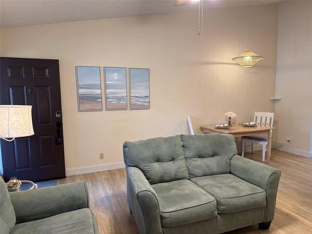 1711 HAMMOCK PINE BOULEVARD 1711, Clearwater, FL 33761