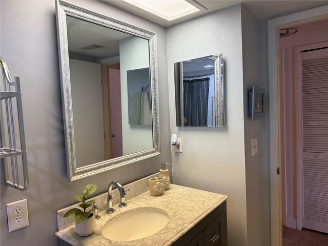 1711 HAMMOCK PINE BOULEVARD 1711, Clearwater, FL 33761