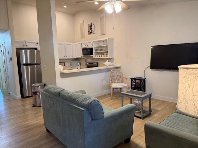 1711 HAMMOCK PINE BOULEVARD 1711, Clearwater, FL 33761