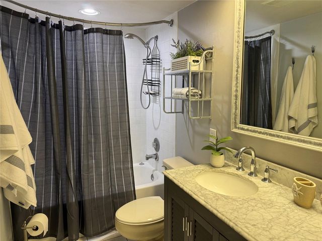 1711 HAMMOCK PINE BOULEVARD 1711, Clearwater, FL 33761