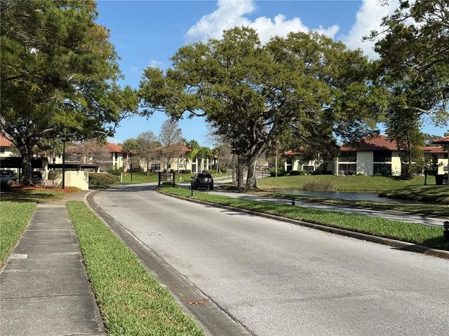 1711 HAMMOCK PINE BOULEVARD 1711, Clearwater, FL 33761