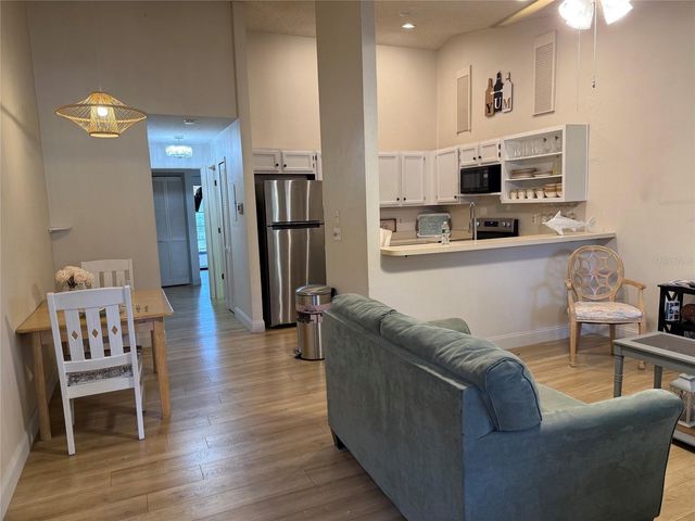 1711 HAMMOCK PINE BOULEVARD 1711, Clearwater, FL 33761