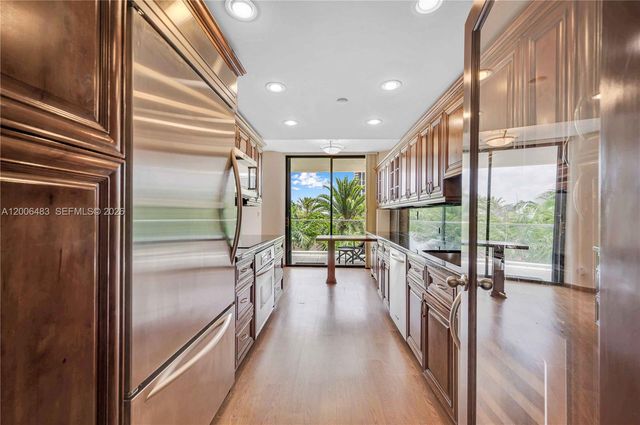 2800 Island Boulevard 603, Aventura, FL 33160