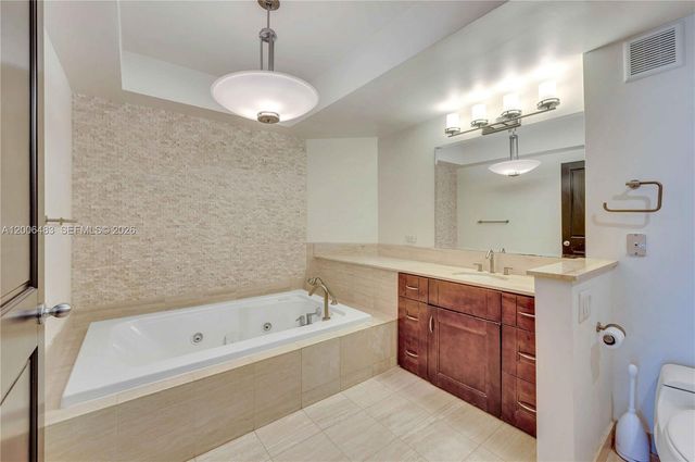 2800 Island Boulevard 603, Aventura, FL 33160
