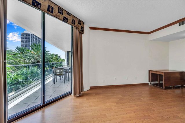 2800 Island Boulevard 603, Aventura, FL 33160