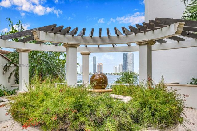 2800 Island Boulevard 603, Aventura, FL 33160