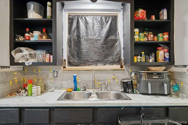 11785 Nashville Street, Detroit, MI 48205