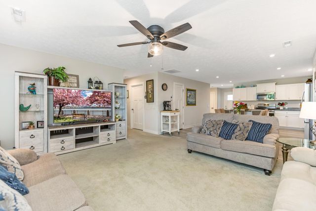 6564 Turning Stone Loop, Canal Winchester, OH 43110