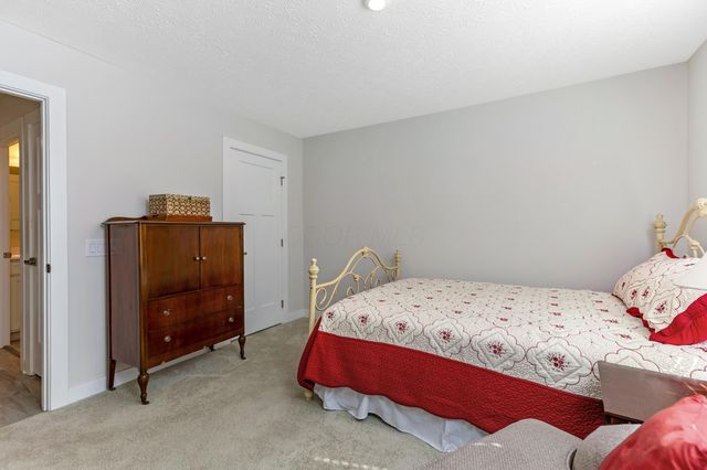6564 Turning Stone Loop, Canal Winchester, OH 43110