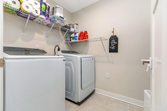 6564 Turning Stone Loop, Canal Winchester, OH 43110