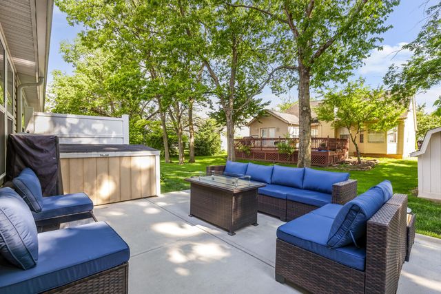 6564 Turning Stone Loop, Canal Winchester, OH 43110