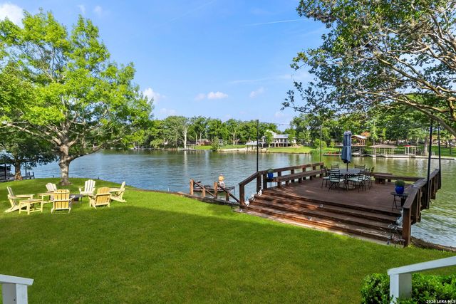 669 Mary Blvd, New Braunfels, TX 78130