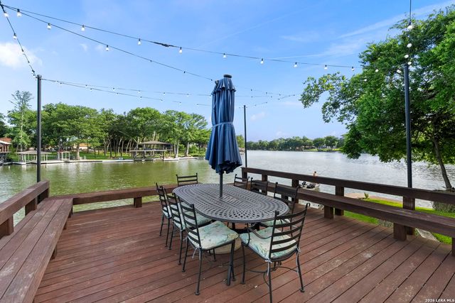 669 Mary Blvd, New Braunfels, TX 78130