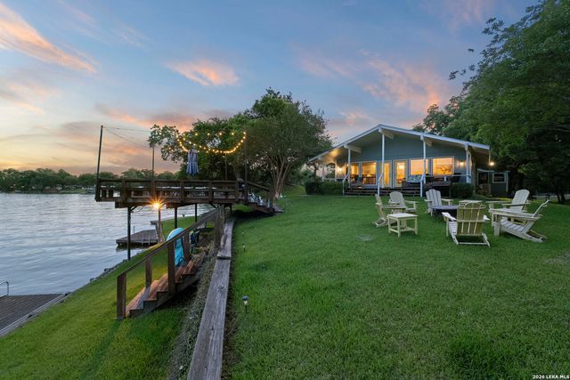 669 Mary Blvd, New Braunfels, TX 78130