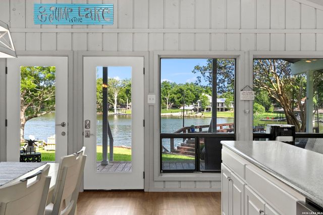 669 Mary Blvd, New Braunfels, TX 78130