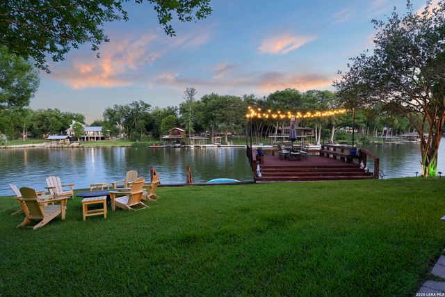 669 Mary Blvd, New Braunfels, TX 78130