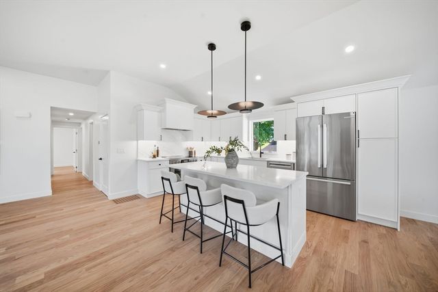 219 Hunting Rd, Needham, MA 02494