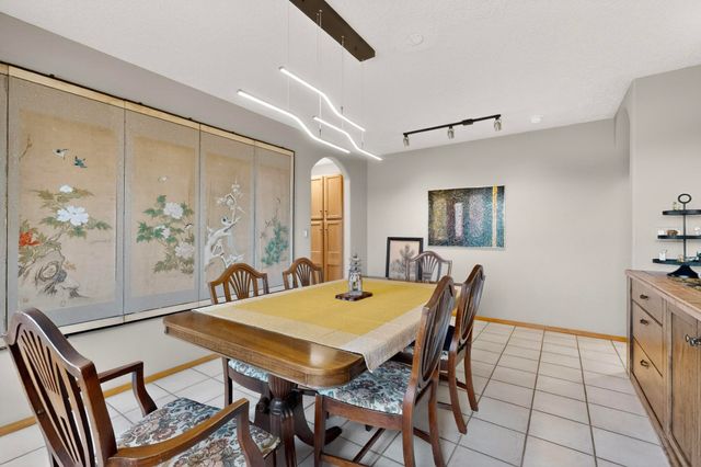 85 Herrada Road, Santa Fe, NM 87508
