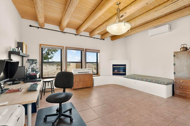 85 Herrada Road, Santa Fe, NM 87508