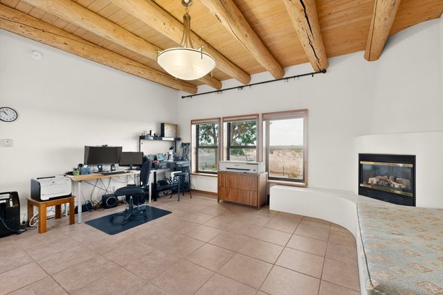 85 Herrada Road, Santa Fe, NM 87508