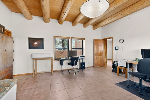 85 Herrada Road, Santa Fe, NM 87508