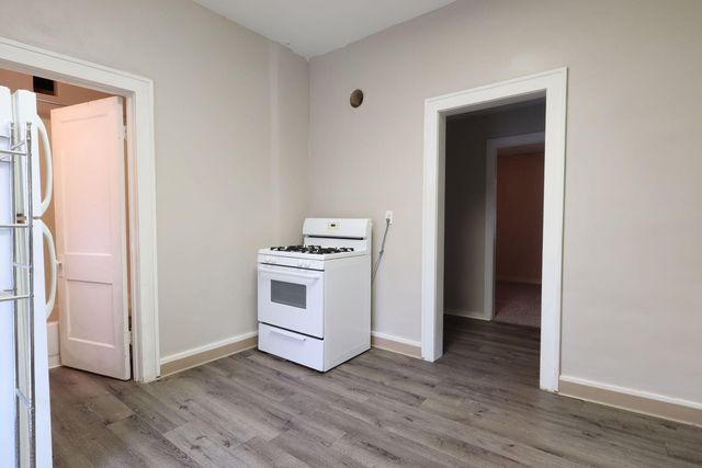 937 Davis Avenue Nw, City Of Grand Rapids, MI 49504