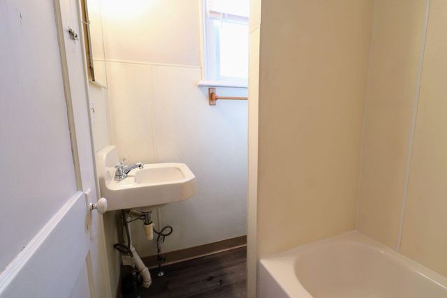 937 Davis Avenue Nw, City Of Grand Rapids, MI 49504