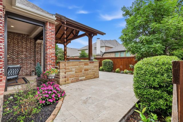 1321 Bluebell Avenue, Lantana, TX 76226