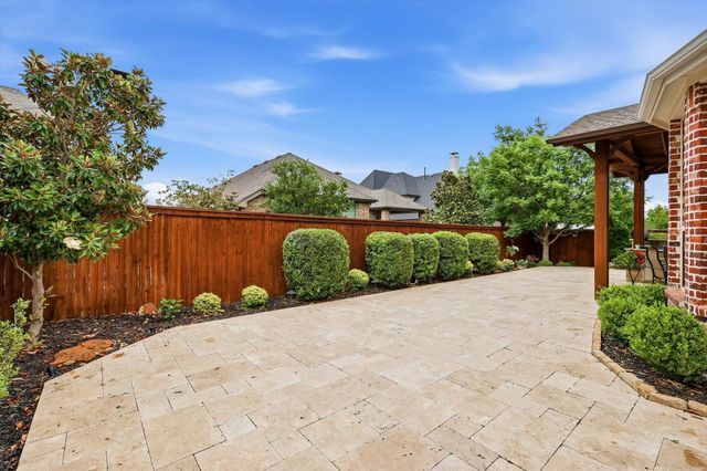 1321 Bluebell Avenue, Lantana, TX 76226