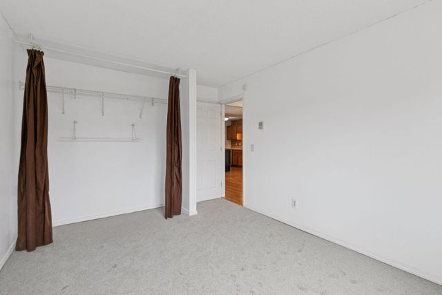 14115 Pennock Avenue 301, Apple Valley, MN 55124