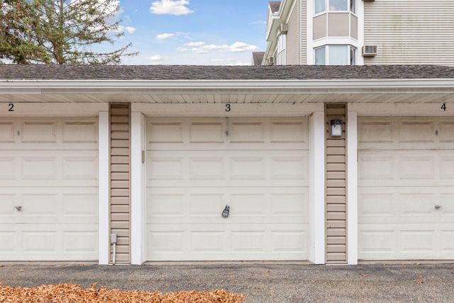 14115 Pennock Avenue 301, Apple Valley, MN 55124