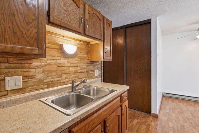 14115 Pennock Avenue 301, Apple Valley, MN 55124