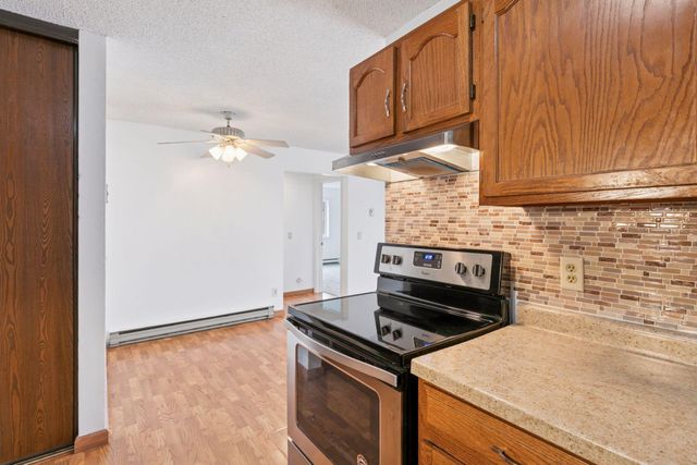 14115 Pennock Avenue 301, Apple Valley, MN 55124