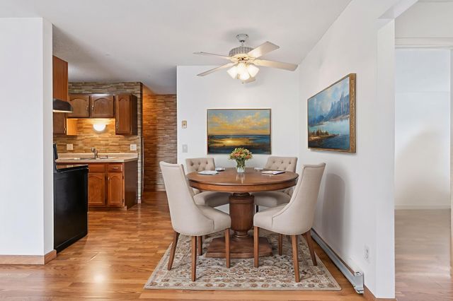 14115 Pennock Avenue 301, Apple Valley, MN 55124