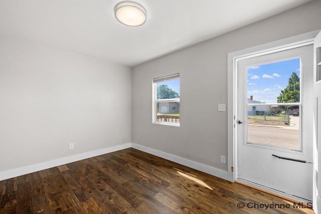 2006 E 16TH ST, Cheyenne, WY 82001
