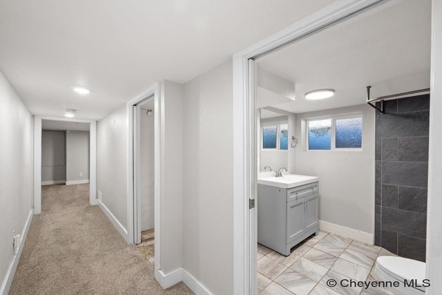2006 E 16TH ST, Cheyenne, WY 82001